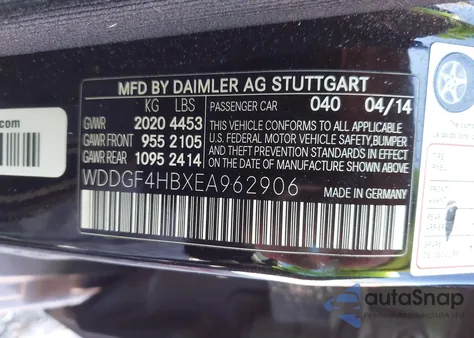 2014 Mercedes-Benz C 250 Sport z USA, uszkodzony, nr VIN WDDGF4HBXEA962906